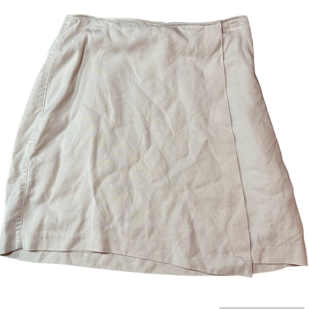 Beige Abercrombie and Fitch mini skirt women’s xs